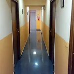 勒特瑞斯塔泽奥尼酒店 2*