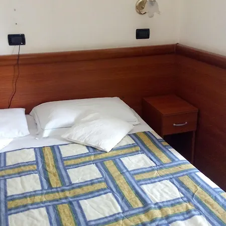 Le Tre Stazioni Hotel 2*
